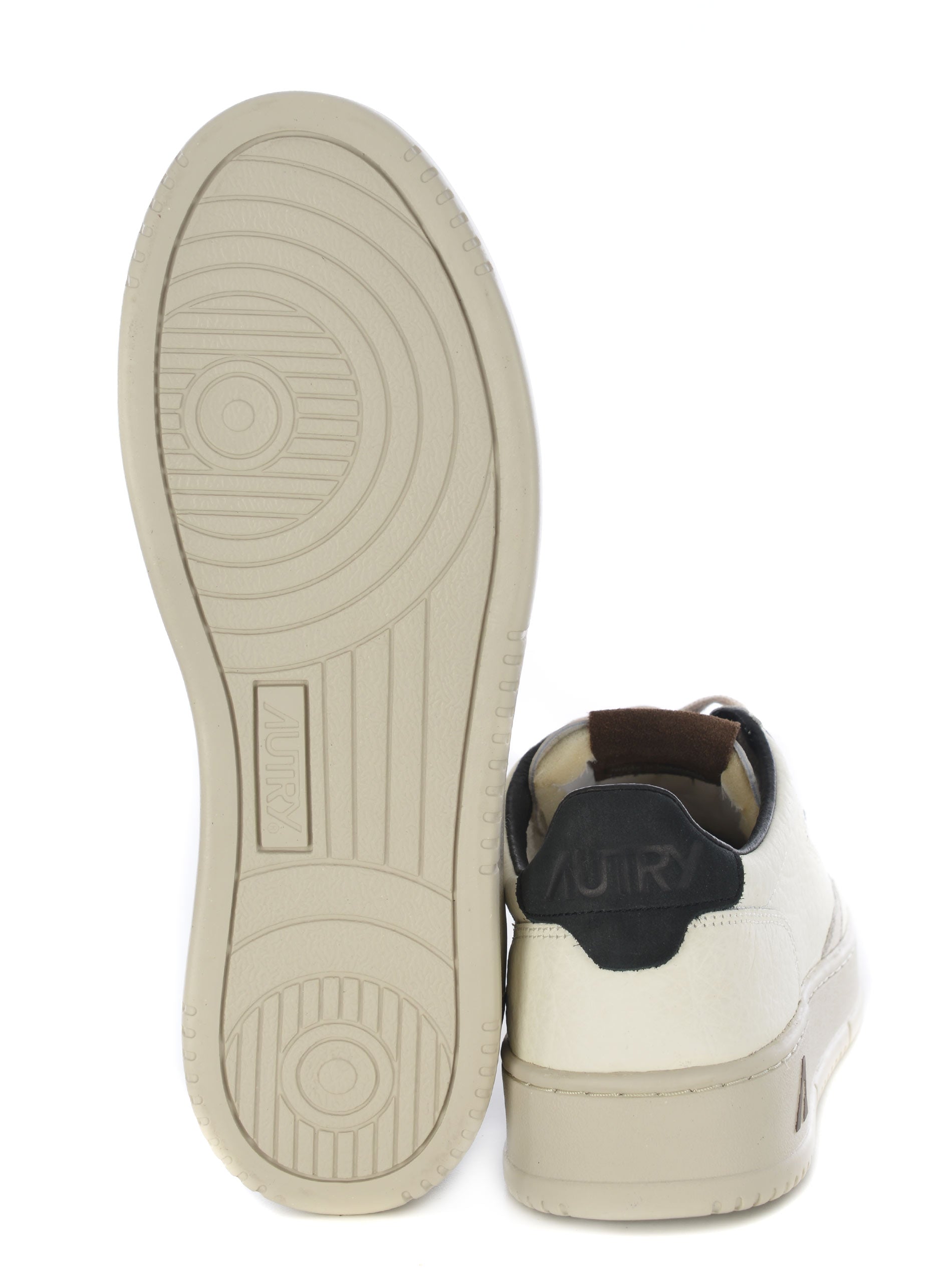 Sneakers Autry "Medalist Low" <BR/> 