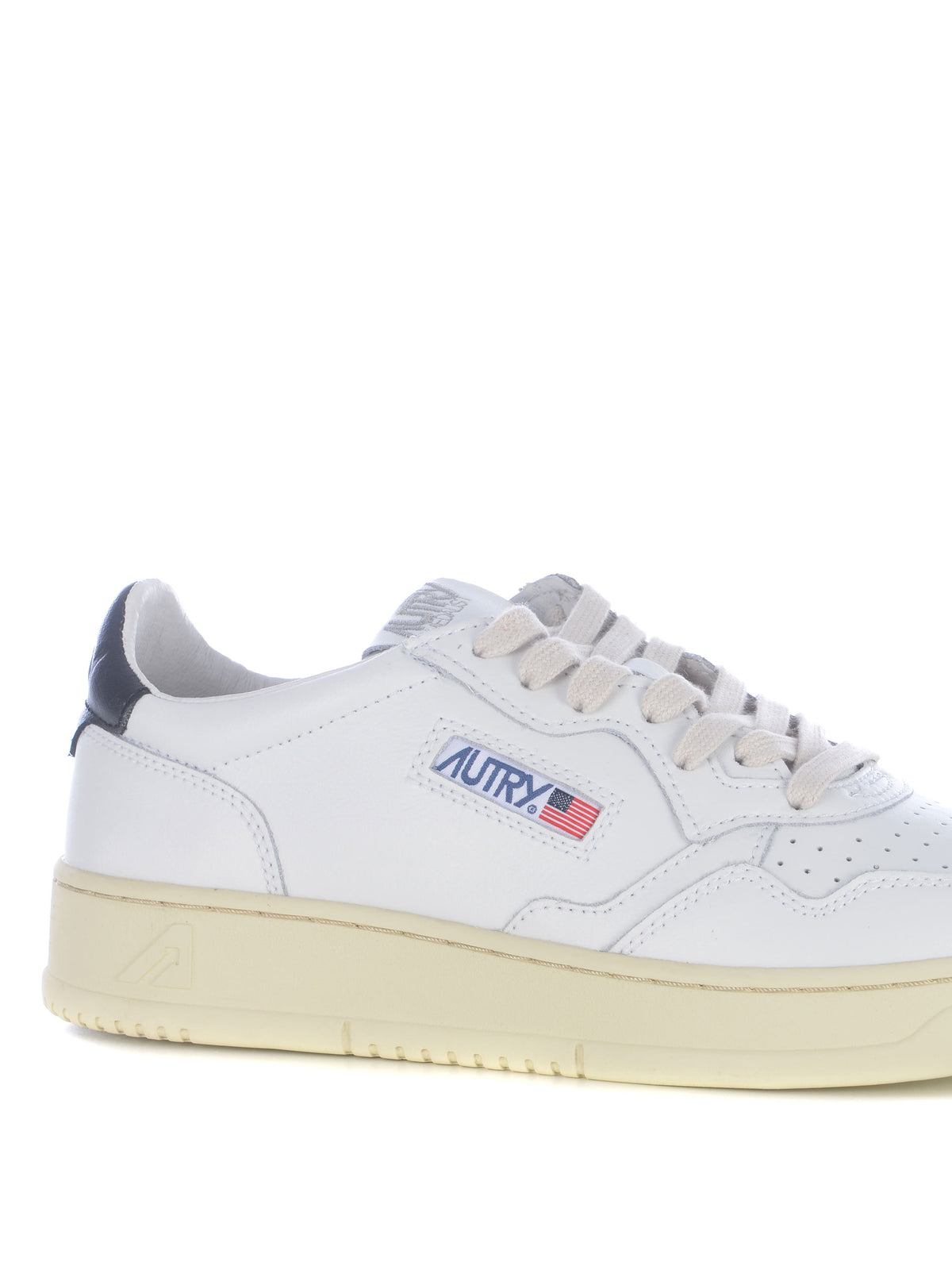 Sneakers Autry  "Medalist Low" 