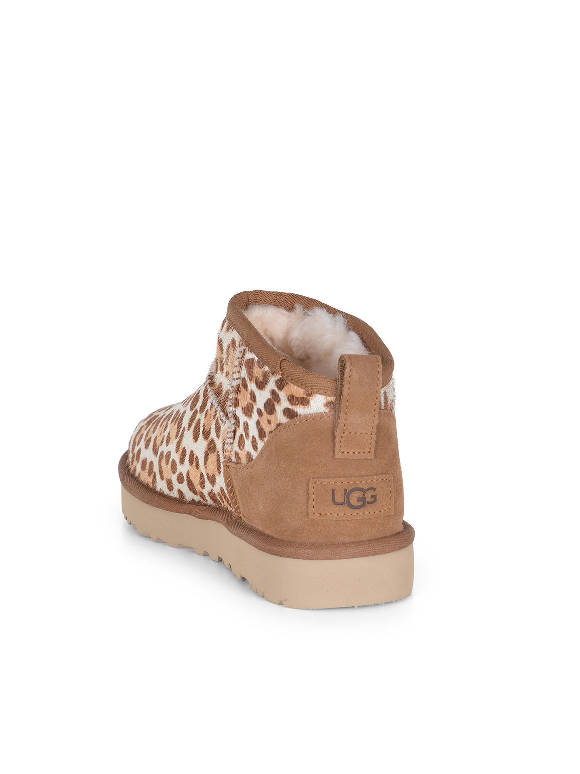 Stivali UGG "Classic Ultra Mini" 